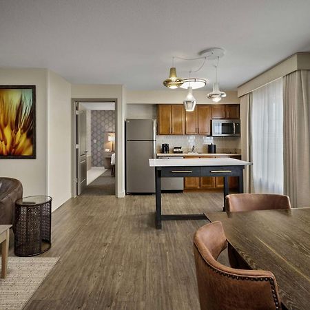 Homewood Suites By Hilton At The Waterfront Wichita Eksteriør bilde