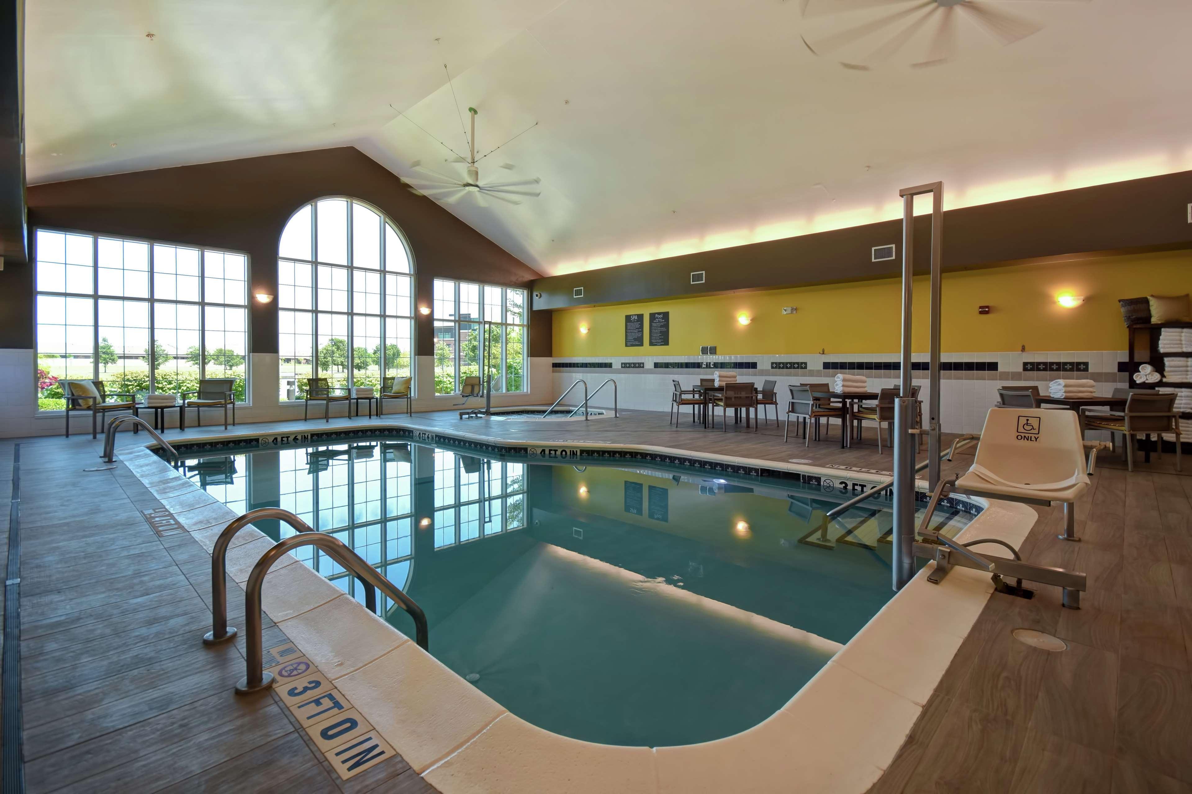 Homewood Suites By Hilton At The Waterfront Wichita Eksteriør bilde