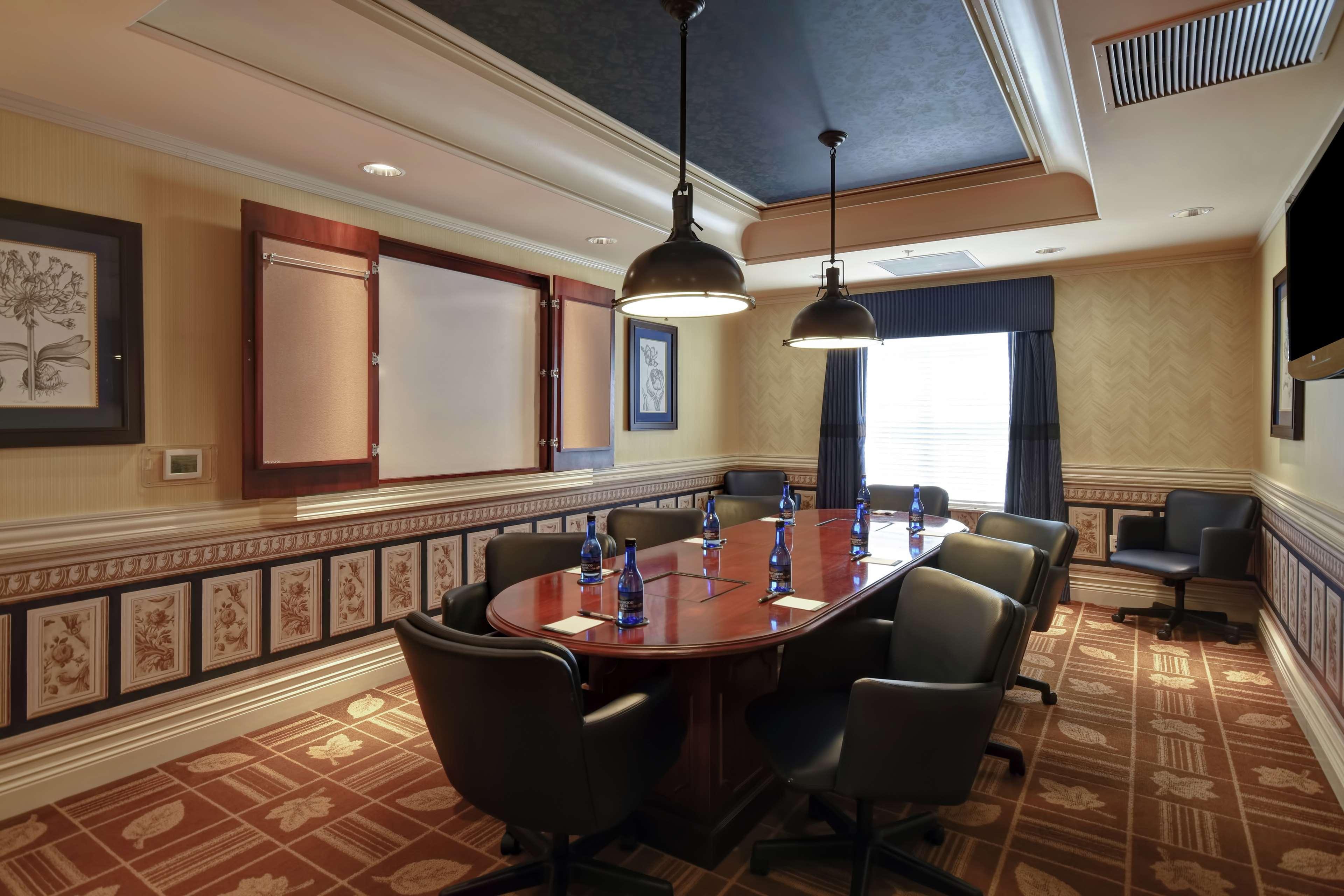 Homewood Suites By Hilton At The Waterfront Wichita Eksteriør bilde