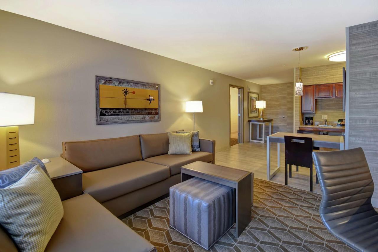 Homewood Suites By Hilton At The Waterfront Wichita Eksteriør bilde