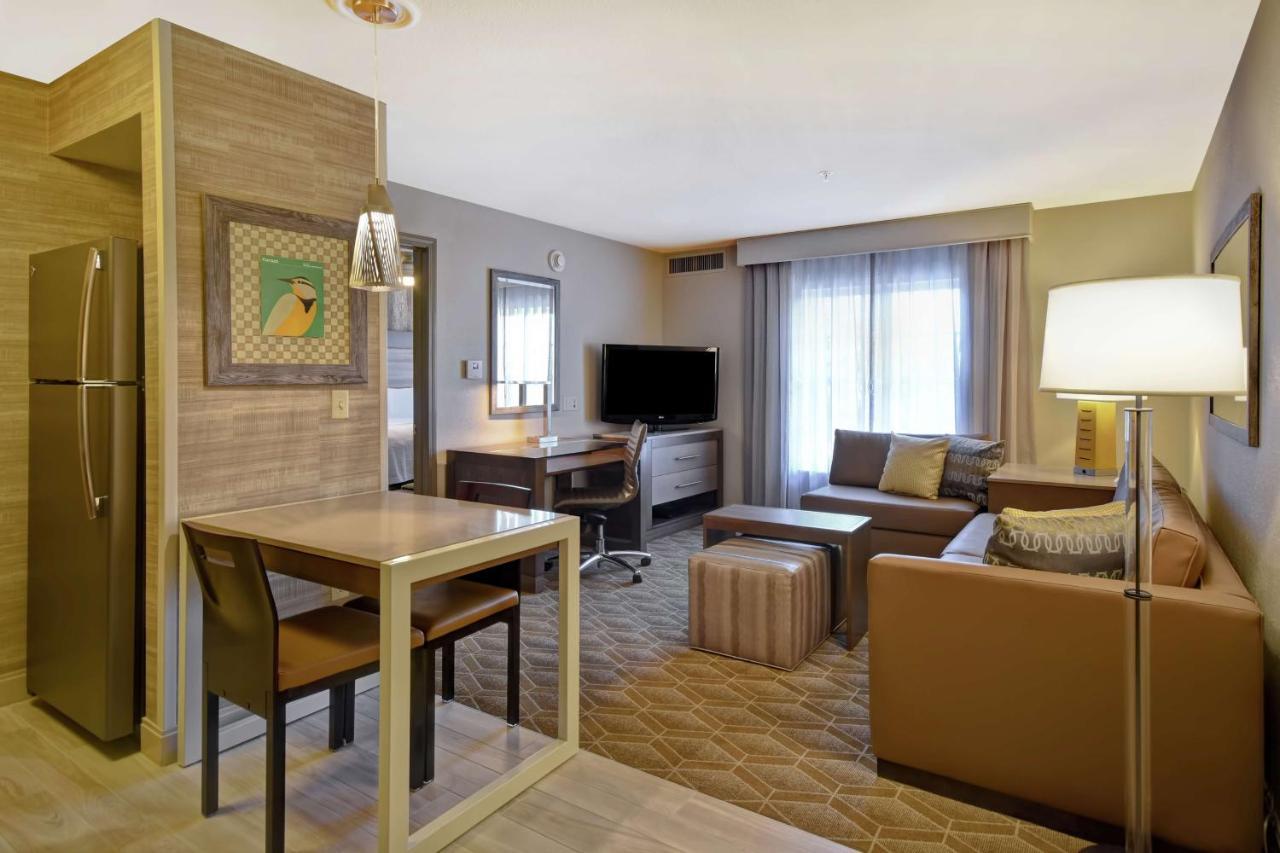 Homewood Suites By Hilton At The Waterfront Wichita Eksteriør bilde