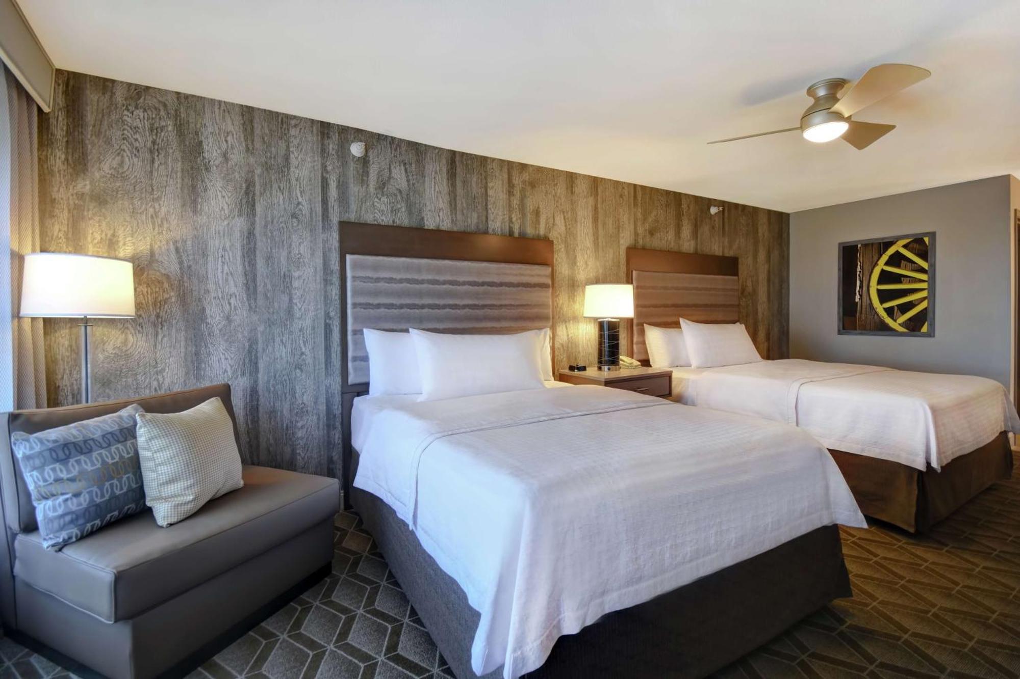 Homewood Suites By Hilton At The Waterfront Wichita Eksteriør bilde