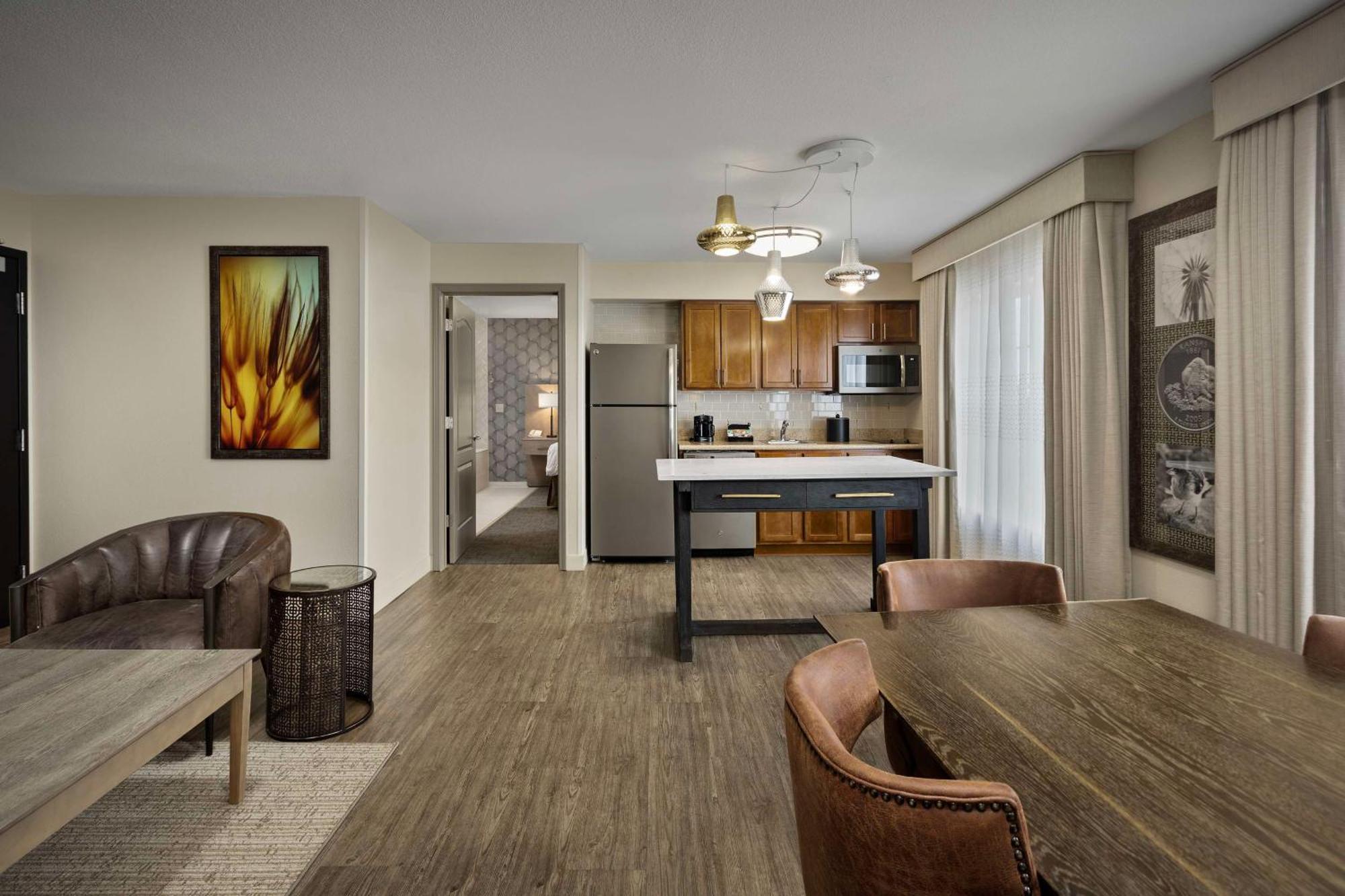 Homewood Suites By Hilton At The Waterfront Wichita Eksteriør bilde