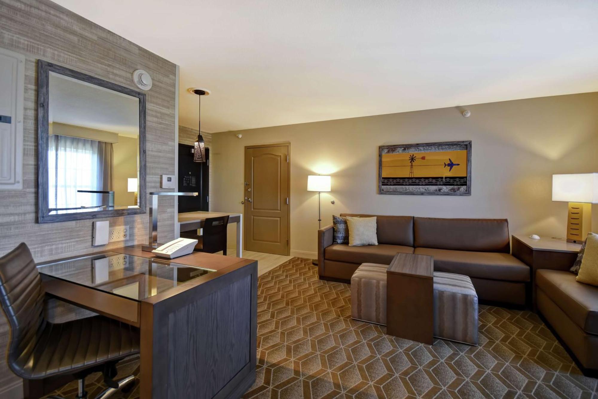 Homewood Suites By Hilton At The Waterfront Wichita Eksteriør bilde