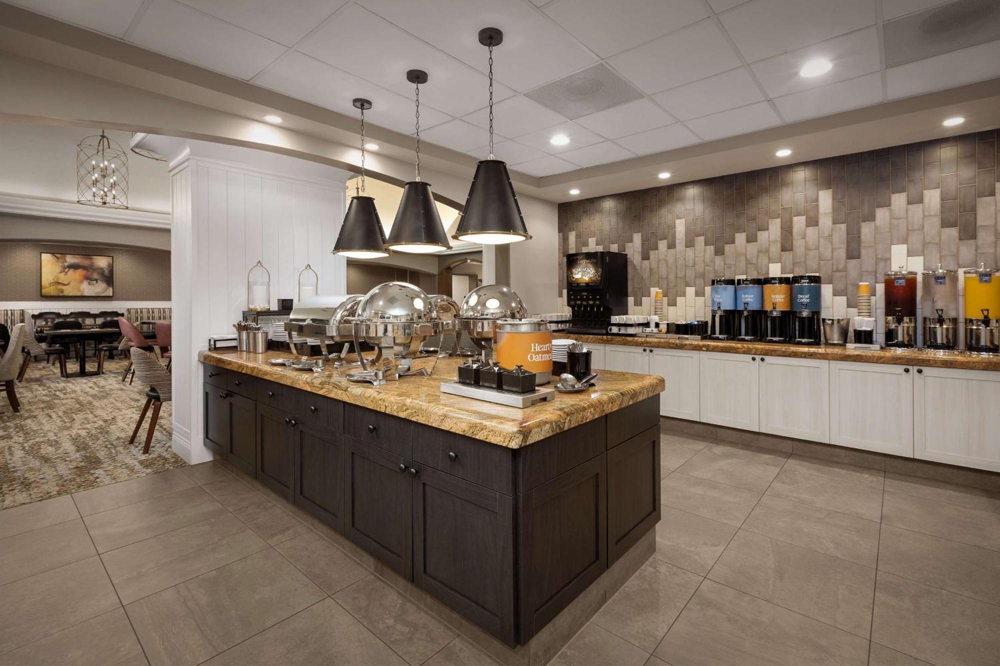 Homewood Suites By Hilton At The Waterfront Wichita Eksteriør bilde